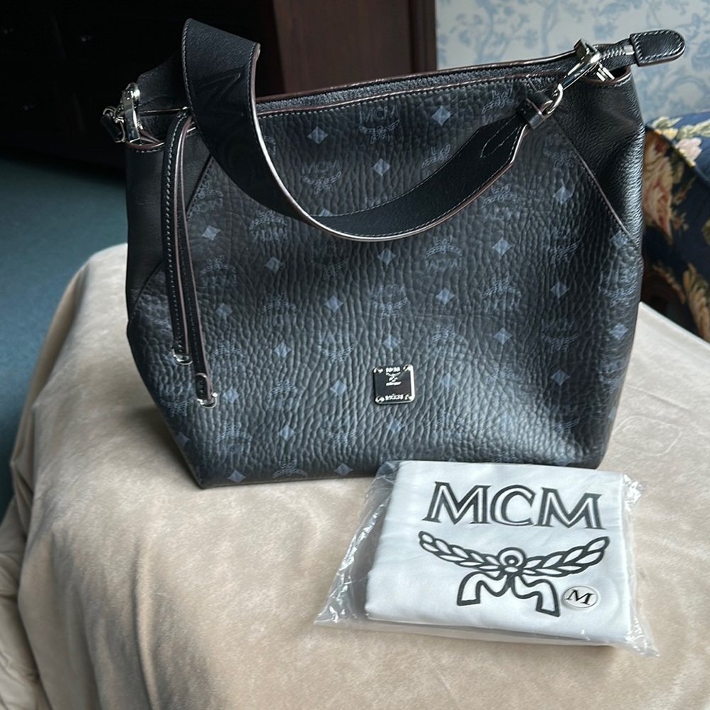 MCM Black Klara Leather Medium Tote Bag